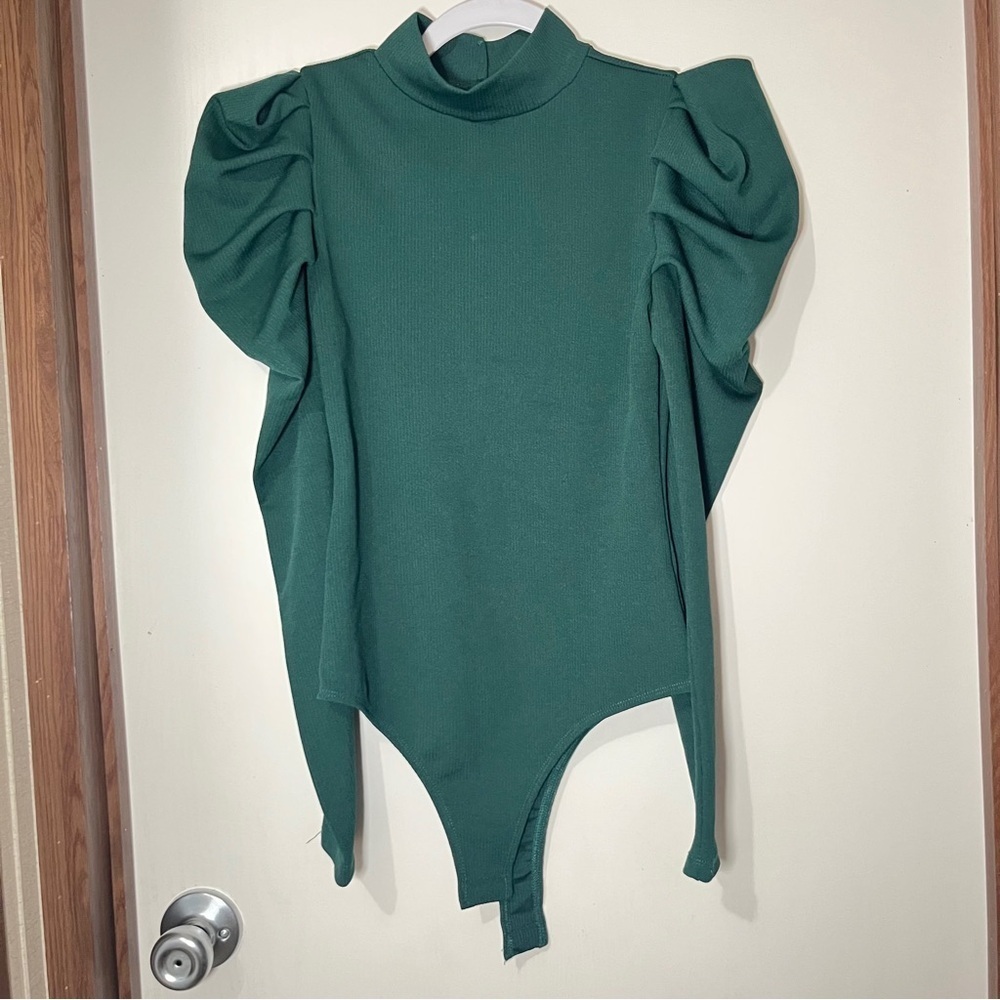 fab'rik Green Puff Sleeve Bodysuit Size Small